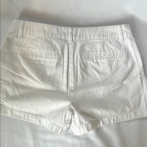 J. Crew White Shorts Classic Cotton Style - Picture 3 of 3